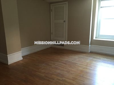 Roxbury 3 Beds 1 Bath Boston - $5,000