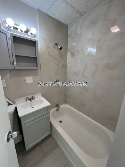 Lynn 1 Bed 1 Bath LYNN $1,850 - $1,850 50% Fee