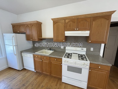 Brighton 4 Beds 2.5 Baths Boston - $3,600