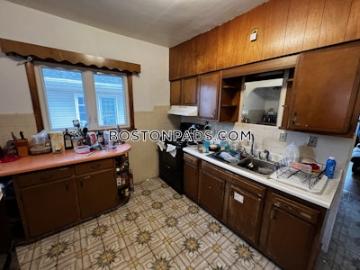 Somerville 4 Beds Tufts  Tufts - $3,900