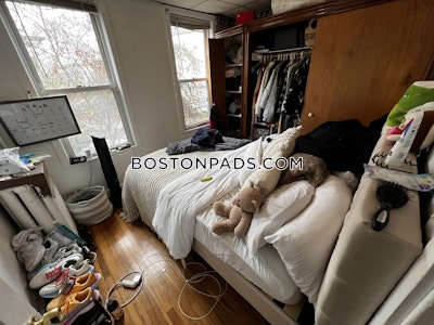 Mission Hill 3 Beds 1 Bath Boston - $4,100