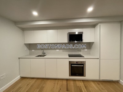 North End Studio 1 Bath Boston - $2,600