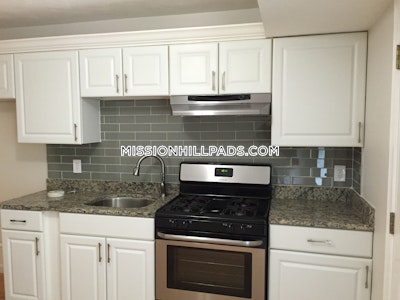 Roxbury Apartment for rent 3 Bedrooms 1 Bath Boston - $5,000