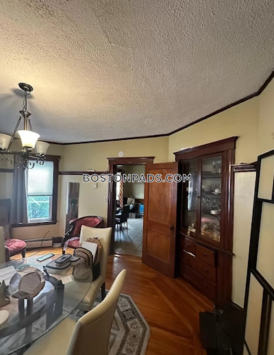 Roslindale Apartment for rent 4 Bedrooms 1 Bath Boston - $2,800